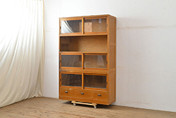 レトロ家具　変わり型　ディスプレイも楽しめる戸棚(収納棚、本箱、キャビネット)(R-042281)