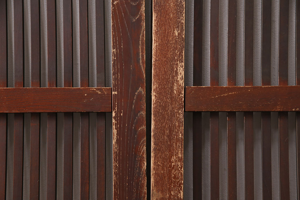 アンティーク建具　希少!総ケヤキ材製の厚手で丈夫な格子戸2枚セット(玄関戸、引き戸、建具)(R-051155)