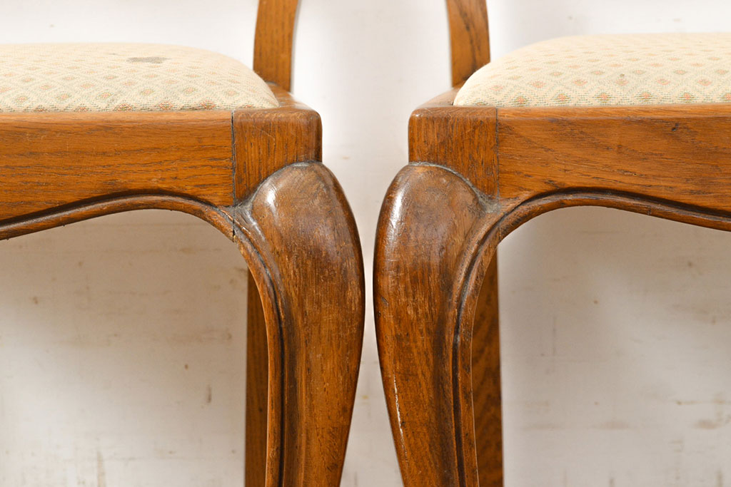 フランスアンティーク　オーク材　背もたれのデザインがエレガントなダイニングチェア2脚セット(椅子、イス、ビンテージ)(R-051463)