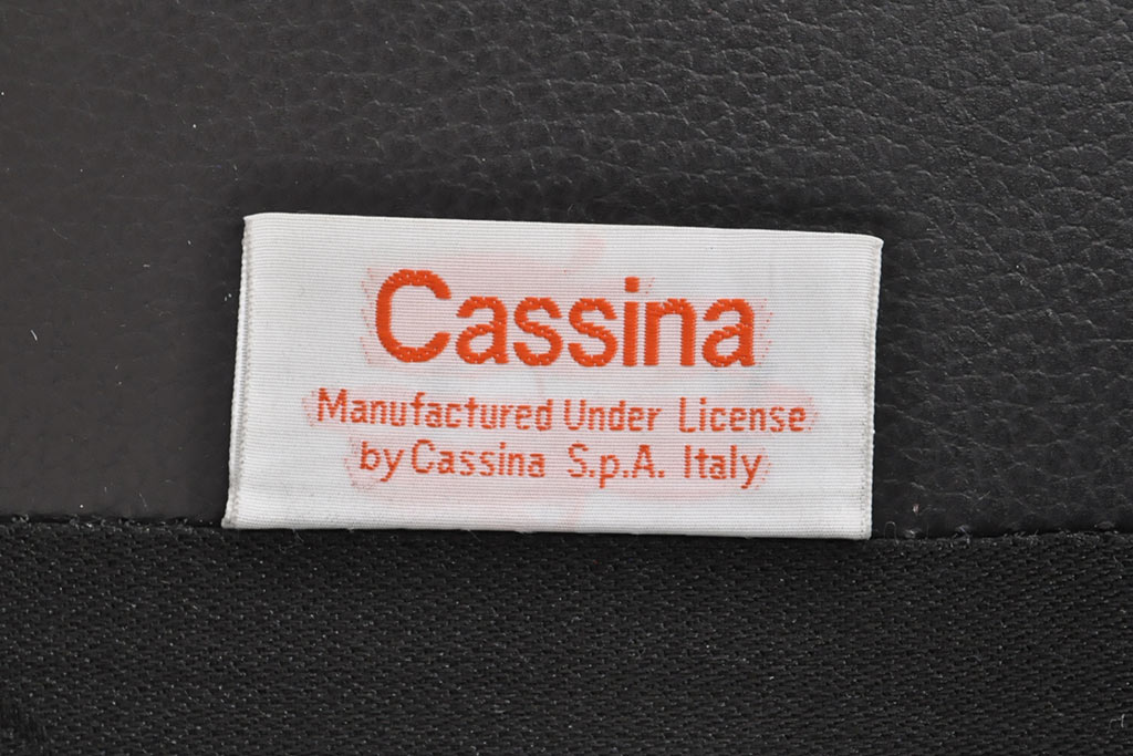 中古　美品　Cassina(カッシーナ)　401 BREAK(ブレーク)　MARIO BELLINI(マリオベリーニ)　キャスター付きアームチェア(ダイニングチェア、一人掛けソファ、1P)(定価約46万円)(R-051529)