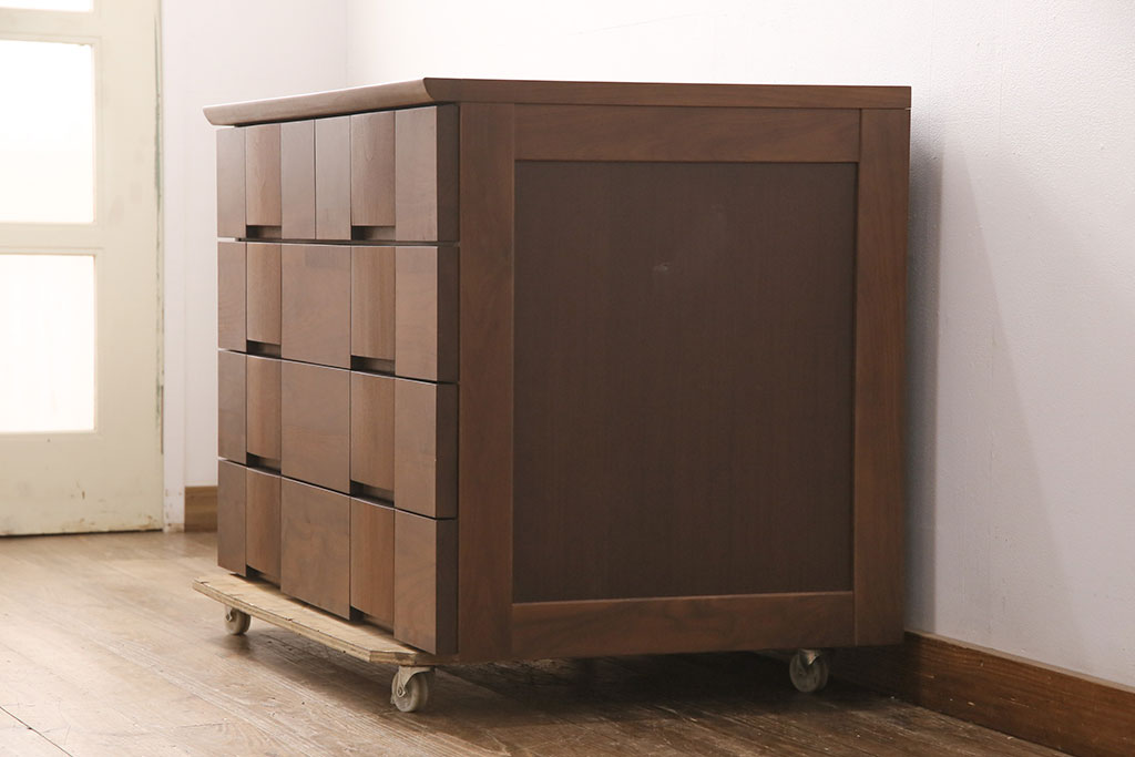 中古　美品　広島・府中家具いまだ　Craft Furniture IMADA ウォールナット材製のモダンなチェスト(ローチェストリビングボード、引き出し)(R-051572)
