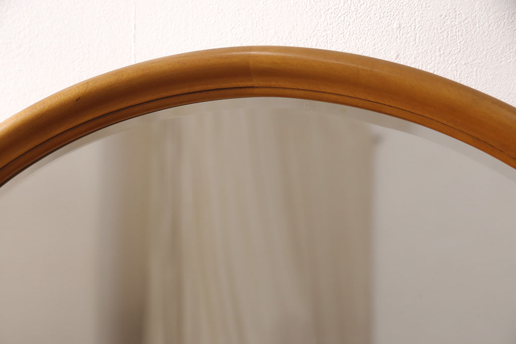 中古　横浜クラシック家具　ダニエル(Daniel)　ラウンド型の鏡が印象的なドレッサー&スツールセット(鏡台、サイドチェスト、チェア)(定価約74万円)(R-051843)