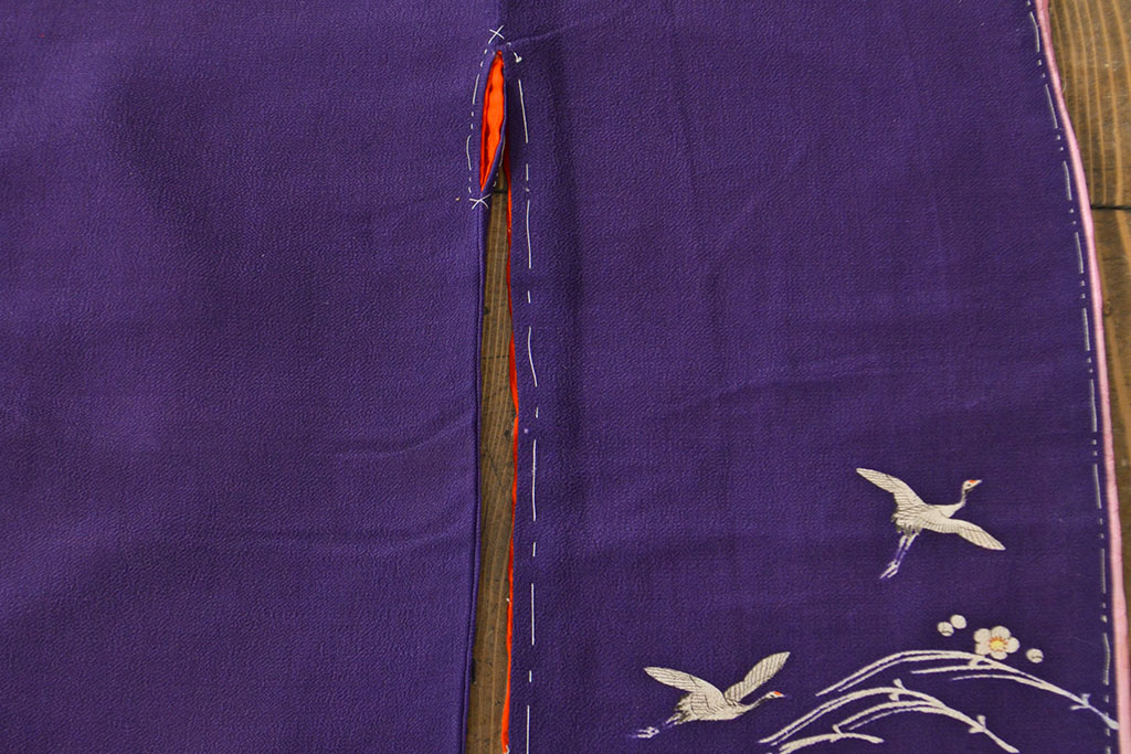 アンティーク着物　飛鶴に梅　刺繍打掛(正絹、古布)(R-051870)