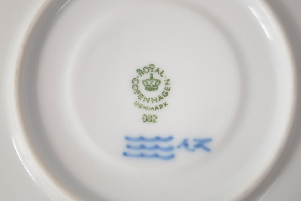 ROYAL COPENHAGEN  ロイヤルコペンハーゲン　ブルーフラワー　ティーポット・シュガーポット・クリーマー・カップ&ソーサーセット(洋食器、ミルクポット、ミルクジャグ、ティーセット)(R-051877)