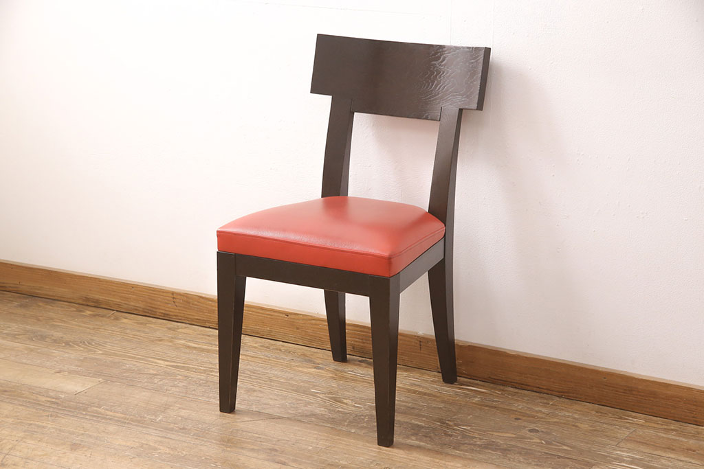 中古　cassina.ixc(カッシーナ・イクスシー )  Philippe hurel(フィリップ・ユーレル)  シンプルでありながら優雅で洗練されたデザインが魅力のチロルチェア(ダイニングチェア、椅子、合皮)(R-052225)