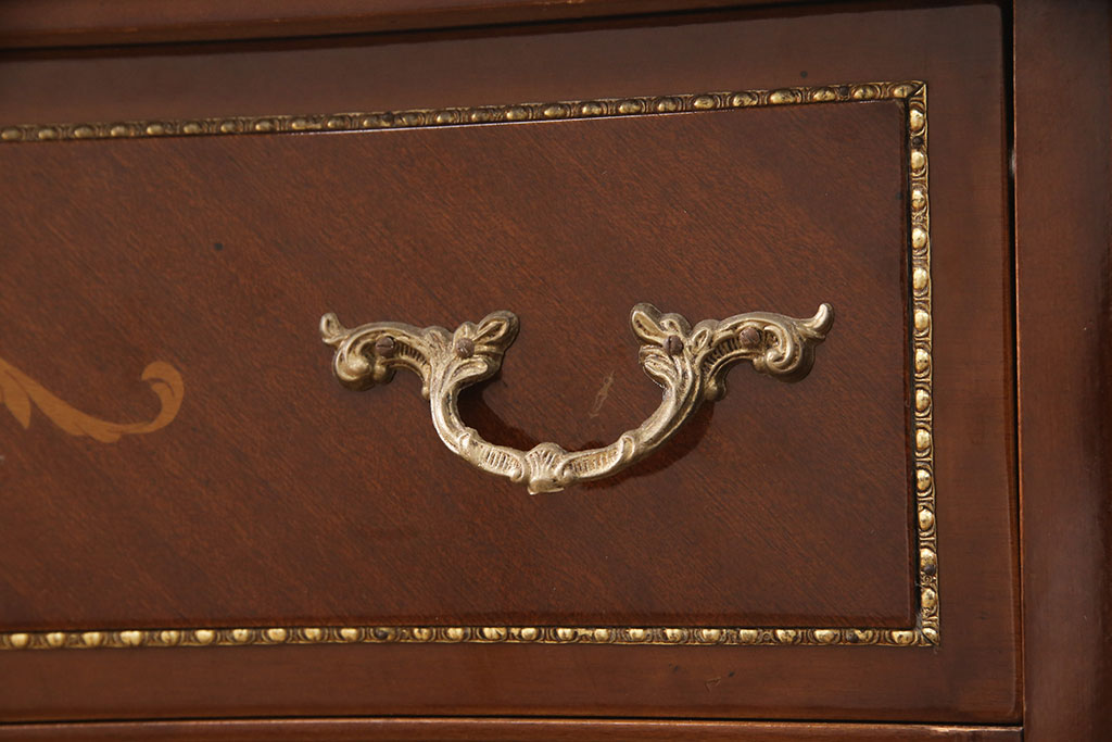 中古　美品　イタリア高級輸入家具　象嵌と真鍮金具で凝ったつくりが美しいサイドボード(引き出し、チェスト)(定価約60万円)(R-052287)