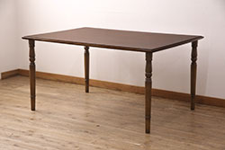 イタリアビンテージ　モダンデザイン　特徴のある杢目が魅力的なエクステンションテーブル(ダイニングテーブル、2人掛け、4人掛け、ラウンドテーブル、ヴィンテージ)(R-061248)