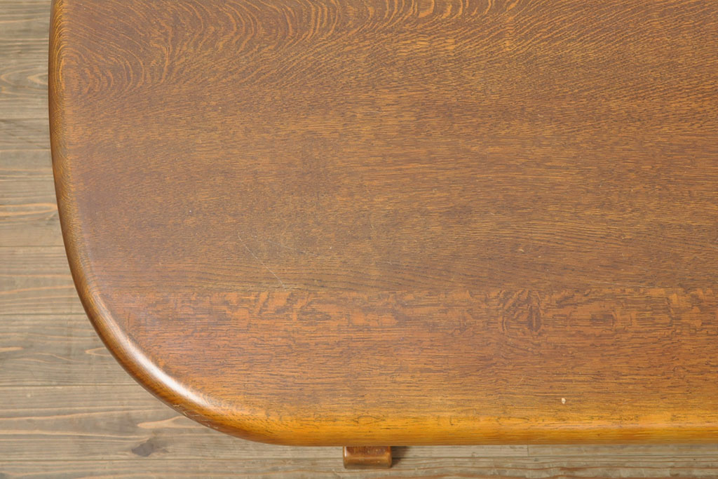 中古　美品　高級品!　秋山木工　ナラ材　極厚の天板が目を引くダイニングテーブル(食卓)(R-052439)