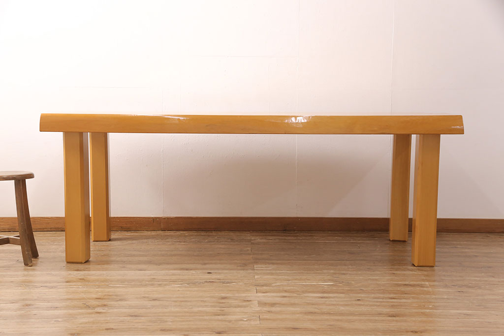 中古　美品　手造り国産家具　総ヒノキ材　木の美しさが感じられるシンプルなダイニングテーブル(作業台、食卓)(R-052612)