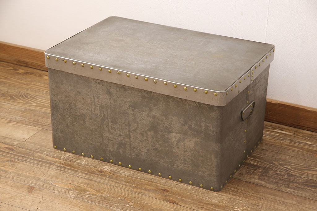 和製アンティーク レア 無骨なデザインが目を引くアルミ製の収納box 収納箱 R ラフジュ工房