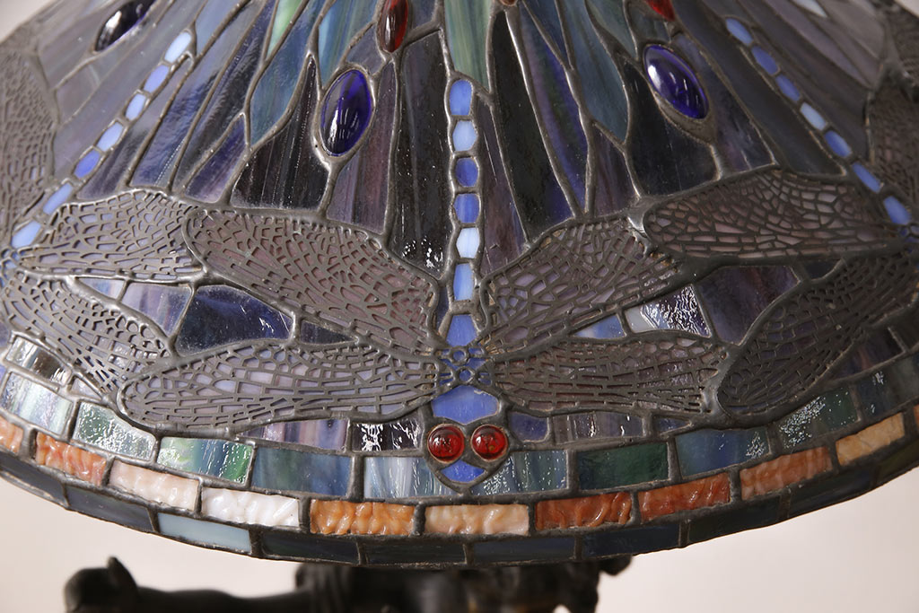 中古　アンティーク風　ステンドグラスがおしゃれ!ドラゴンフライの個性的なデザインが目を引くフロアスタンド(スタンドライト、照明)(R-053385)