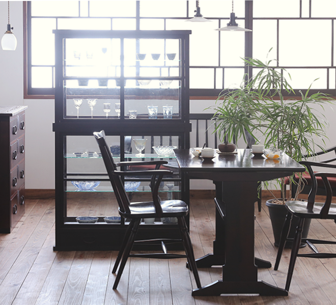 ①日光彫軽井沢彫小箪笥引き出し3段伝統工芸和家具牡丹菊椿水仙