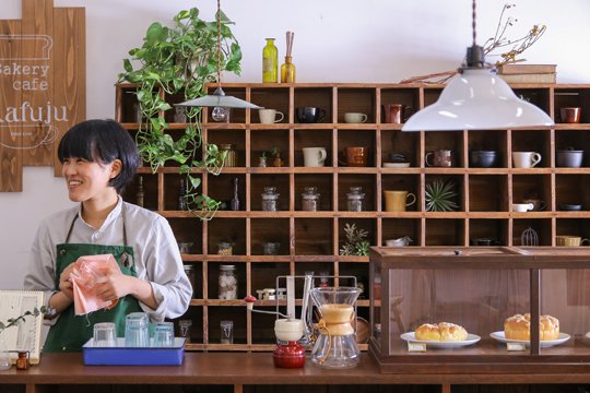 木製 棚 カフェ