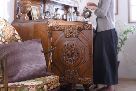 こんなアンティークテレビ台欲しかった！理想のローボードを探す方法