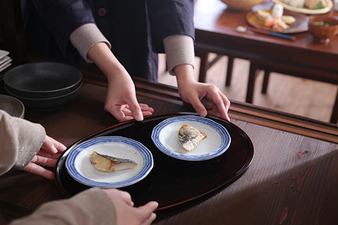 両面食器棚の使い方