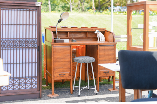 アンティーク家具　骨董　トロマル