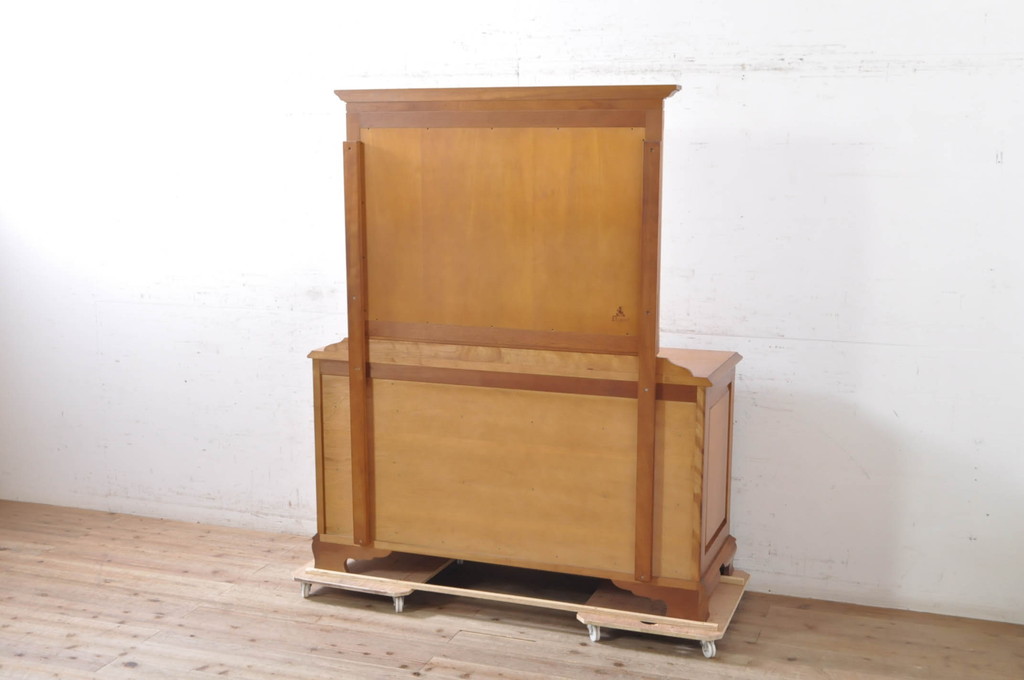 中古　美品　横浜ダニエル(daniel)　アーリーアメリカンシリーズ　A-104　 A-401吊り鏡　気品漂う洗練されたデザインが魅力的なドレッサー(吊鏡、鏡台、化粧台、ミラー,ドレッシングチェスト)(定価約68万円)(R-072821)