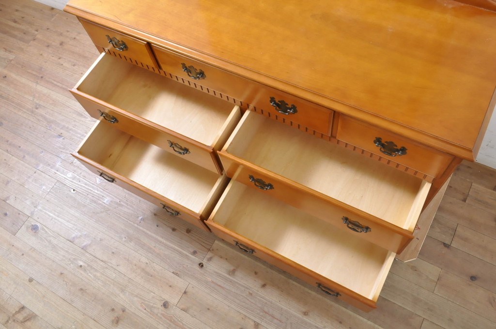 中古　美品　横浜ダニエル(daniel)　アーリーアメリカンシリーズ　A-104　 A-401吊り鏡　気品漂う洗練されたデザインが魅力的なドレッサー(吊鏡、鏡台、化粧台、ミラー,ドレッシングチェスト)(定価約68万円)(R-072821)