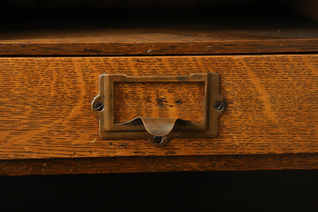 イギリスアンティーク　オーク材　レトロな雰囲気漂うロールトップデスク(片袖机、ワークデスク、在宅用、在宅ワーク用、英国)(R-068626)
