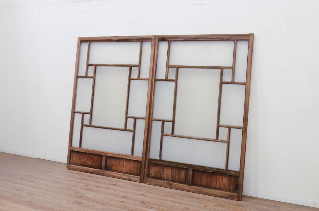 アンティーク建具　どこか懐かしい雰囲気漂うガラス窓2枚セット(引き戸、ガラス戸)(R-072125)