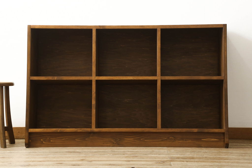 【オーダー注文・受注生産商品】ラフジュ工房オリジナル　シンプルで使いやすい!台形斜め本棚(ブックシェルフ、ロッカー、飾り棚、収納棚、図書館本棚)