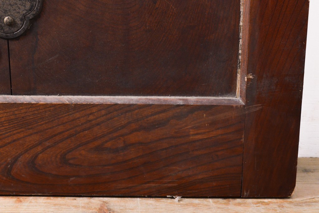 和製アンティーク　総ケヤキ材(欅)　時を経た味わいが魅力的な蔵戸1枚(引き戸、玄関戸、建具)(R-055125)