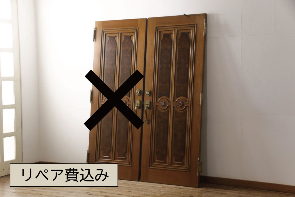 中古　特注品　クラシカルで重厚感のある佇まいが魅力的なドア1枚(木製扉、建具)(R-079512)