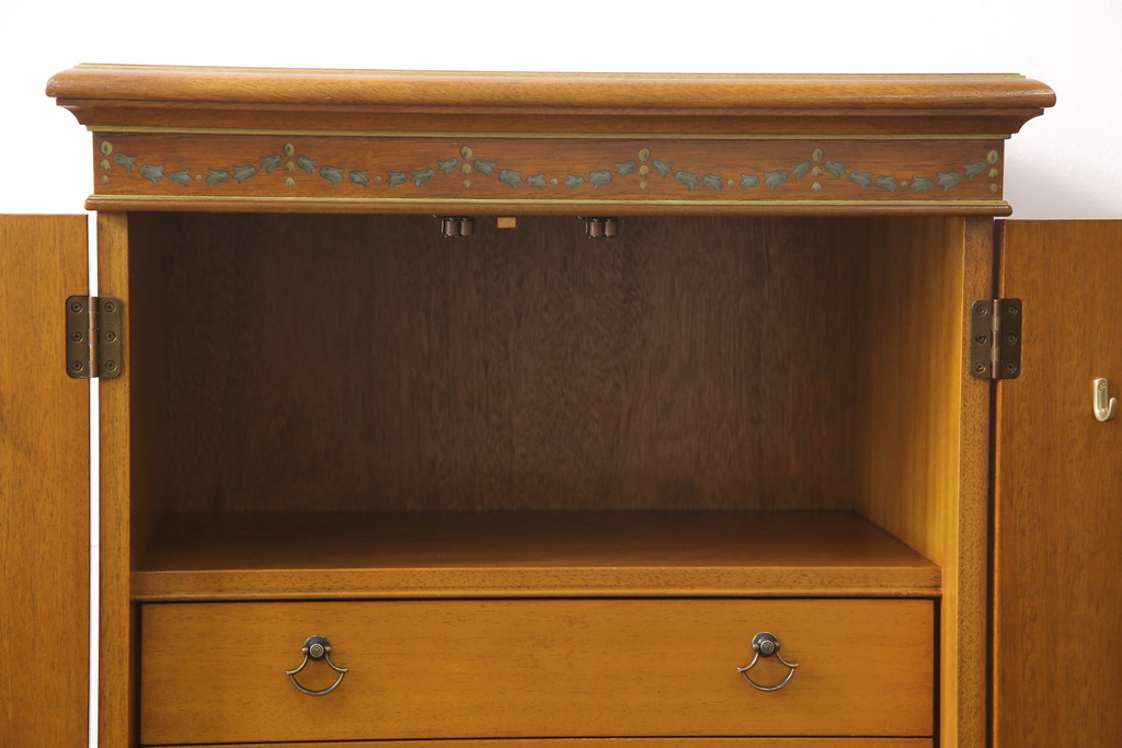 中古　美品　DREXEL HERITAGE(ドレクセルヘリテイジ)　希少!可愛らしいデザインが魅力的なジュエリーケース(サイドチェスト、サイドキャビネット、引き出し)(R-054850)