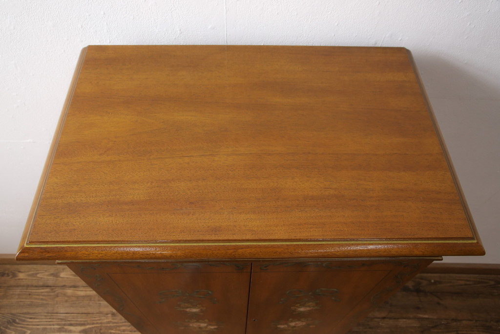 中古　美品　DREXEL HERITAGE(ドレクセルヘリテイジ)　希少!可愛らしいデザインが魅力的なジュエリーケース(サイドチェスト、サイドキャビネット、引き出し)(R-054850)