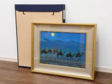 複製画　平山郁夫　「月光流砂行」　限定1200部　112/1200　絵画(日本画、岩絵具方式、複製、砂漠、ラクダ、夜、風景、シルクロード、隊商、キャラバン、額装、落款印、黄袋付き、共箱付き)(R-079456)