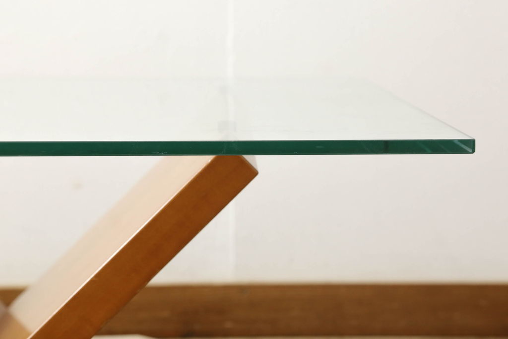 中古　美品　arflex(アルフレックス)　MONTAGNA(モンターニャ)　W字型の脚のデザインがお洒落なセンターテーブル(定価約20万円)(ガラステーブル、ローテーブル)(R-060269)