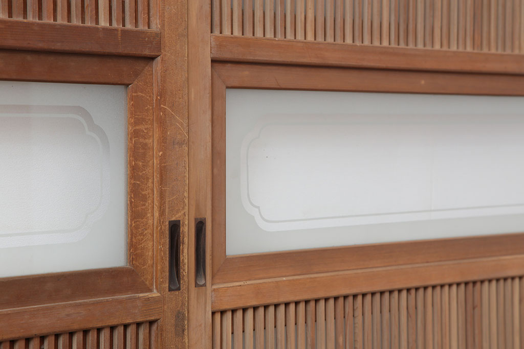 アンティーク建具　裏ガラス入り　和空間を盛り上げる上手物の格子戸4枚セット(ガラス帯戸、建具、引き戸)(R-037071)