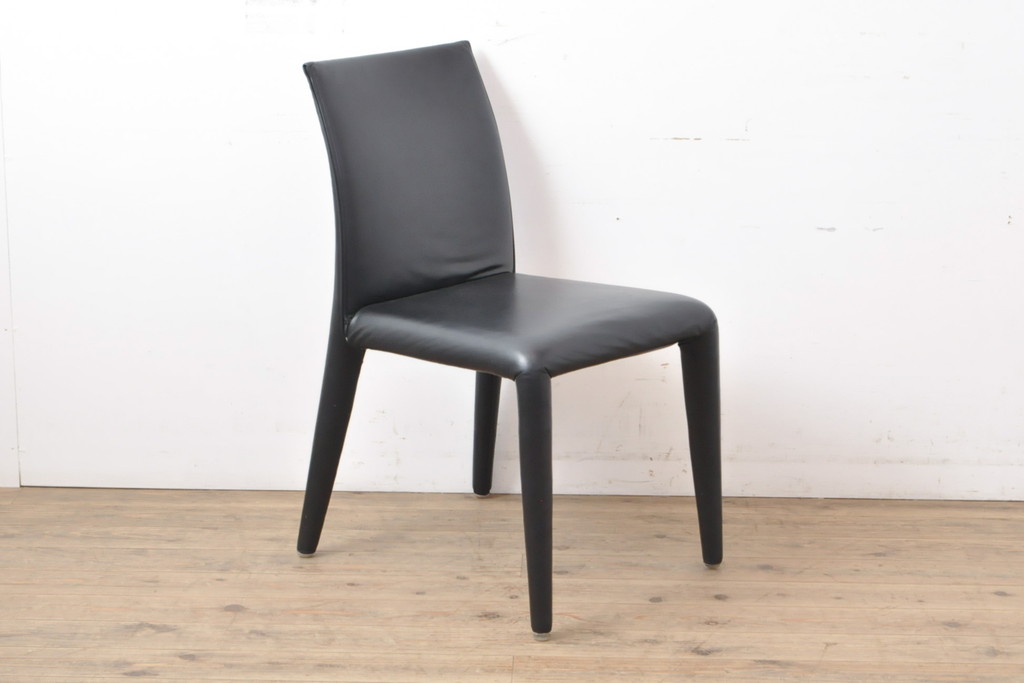 中古　美品　B&B　イタリア　MARIO BELLINI(マリオ・ベリーニ) VOL AU VENT(ヴォロ ヴァン)　モダンでスタイリッシュな空間づくりにおすすめのレザーチェア(椅子、ダイニングチェア)(定価約23万円)(R-055474)