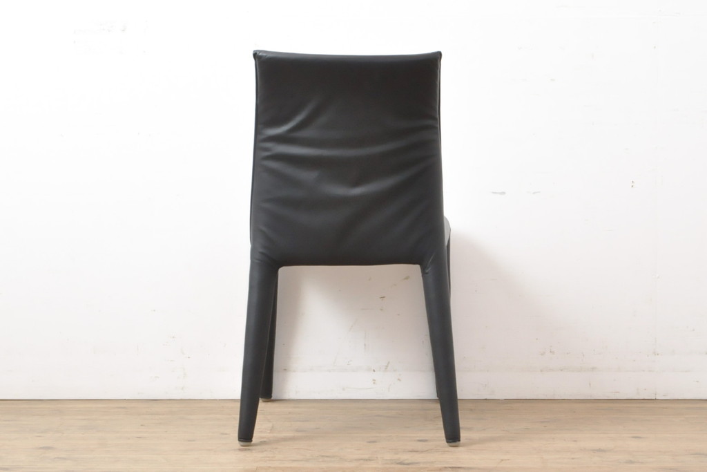 中古　美品　B&B　イタリア　MARIO BELLINI(マリオ・ベリーニ) VOL AU VENT(ヴォロ ヴァン)　モダンでスタイリッシュな空間づくりにおすすめのレザーチェア(椅子、ダイニングチェア)(定価約23万円)(R-055394)