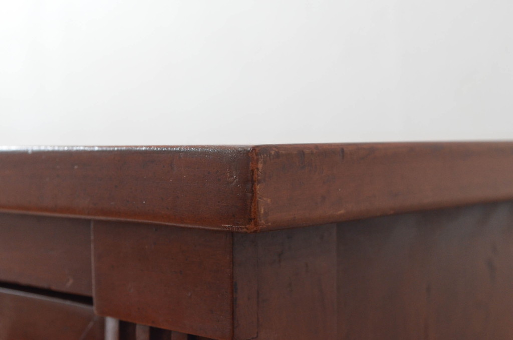 アメリカビンテージ　 White fine furniture　クラシカルな雰囲気が魅力的なチェスト(サイドボード、サイドチェスト、引き出し、ヴィンテージ)(R-061317)