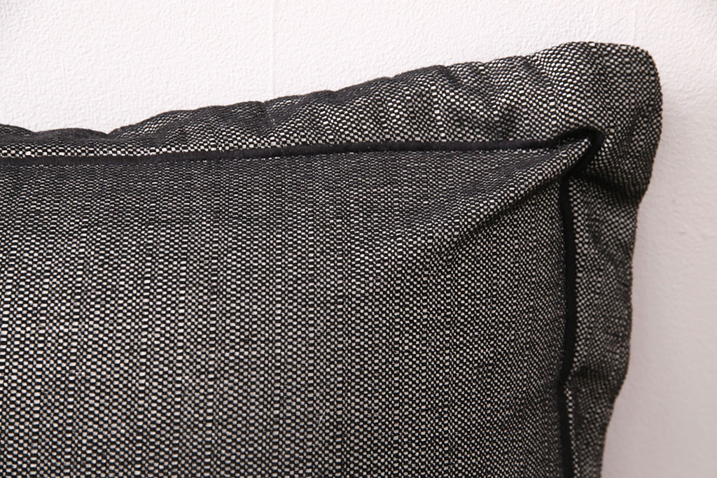 中古　ligne roset(リーン・ロゼ)　ゆったりとした雰囲気づくりにぴったりのCALIN(カラン)ソファ(リーンロゼ、2人掛け)(R-050431)