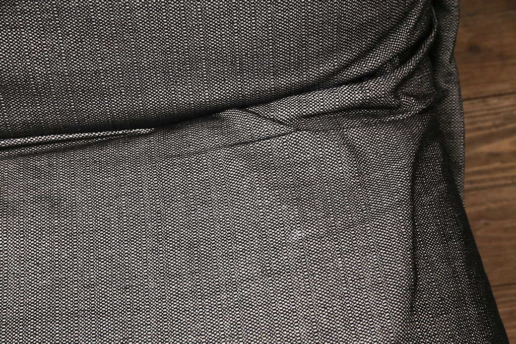 中古　ligne roset(リーン・ロゼ)　ゆったりとした雰囲気づくりにぴったりのCALIN(カラン)ソファ(リーンロゼ、2人掛け)(R-050431)