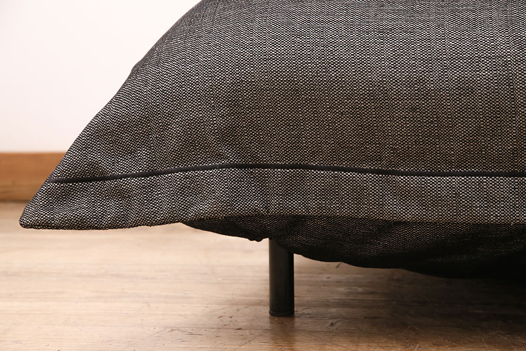 中古　ligne roset(リーン・ロゼ)　ゆったりとした雰囲気づくりにぴったりのCALIN(カラン)ソファ(リーンロゼ、2人掛け)(R-050431)