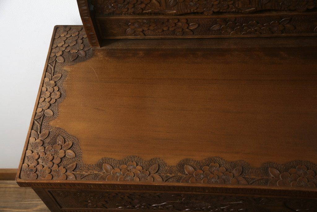 中古　美品　軽井沢彫り　満開の桜の彫刻をあしらった優美なドレッシングチェスト(ドレッサー、鏡台、引き出し、化粧台、サイドチェスト)(R-079024)