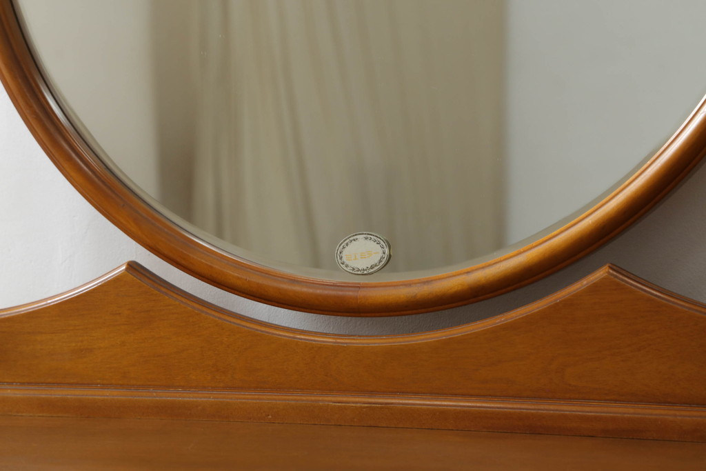 中古　美品　横浜ダニエル(daniel)　A-402　ラウンド型の鏡が印象的な上品な佇まいのドレッサー(鏡台、ミラー、化粧台)(R-073084)