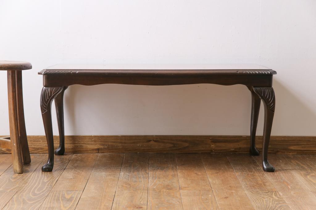 ヴィンテージ家具　イギリスビンテージ　レザートップとシックなデザインが魅力的なセンターテーブル(ローテーブル)