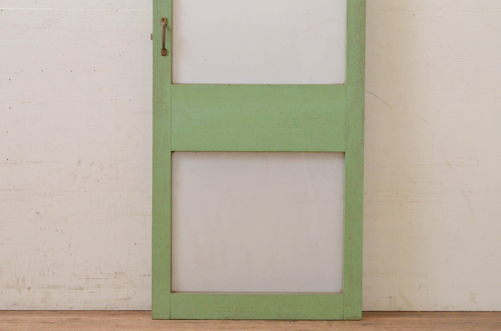 アンティーク建具　ペイント仕上げ限定　レトロな雰囲気漂う扉1枚(ガラス扉、ドア)(R-071380)