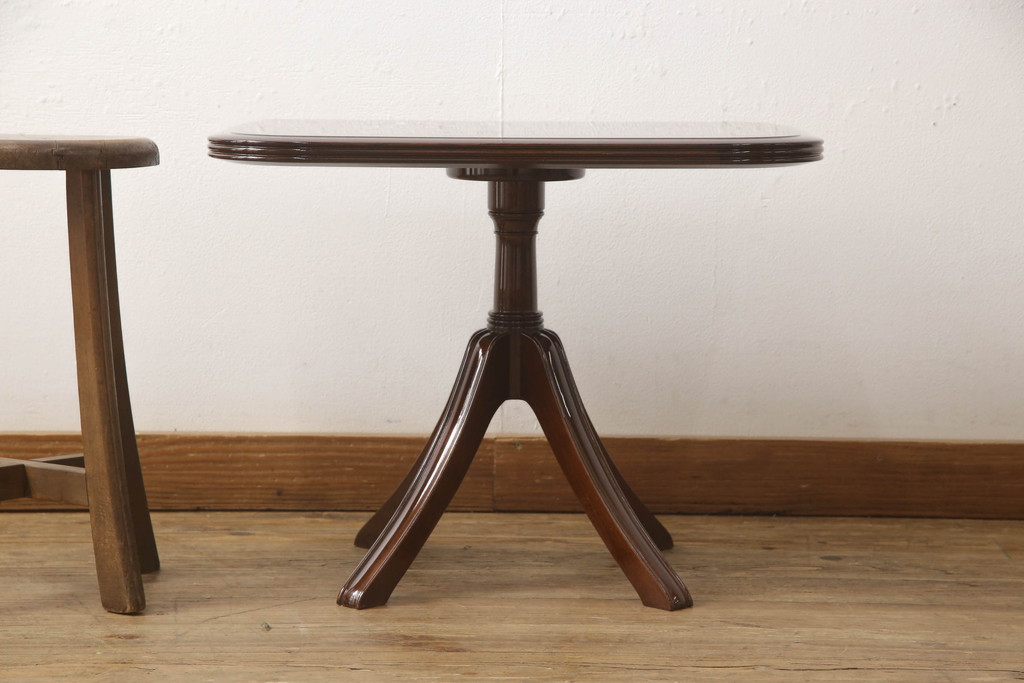 中古　美品　モリシゲ(MORISHIGE/森繁)　フローラ　濃い木色で落ち着いた空間を演出するサイドテーブル(コーヒーテーブル、カフェテーブル、ローテーブル)(定価約11万9千円)(R-065425)