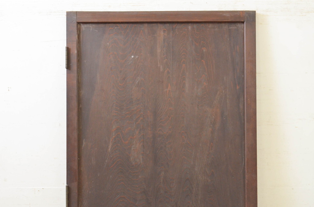アンティーク建具　片面紙張り　杉材　経年を感じさせる木味が魅力的な一枚板のドア1枚(木製扉)(R-071619)