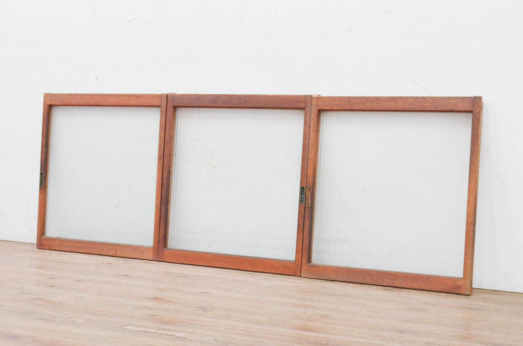 ビンテージ建具　モールガラス入り　レトロな雰囲気作りにおすすめのガラス窓3枚セット(ガラス戸、引き戸、ヴィンテージ)(R-071958)