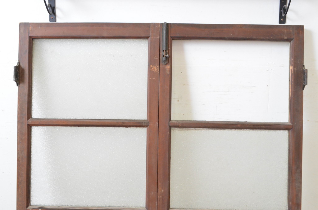 アンティーク建具　ペイント仕上げ限定　古い洋館で使われていた両開き窓と回転窓のセット(突き出し窓、ガラス扉、明かり取り、明り取り)(R-064978)