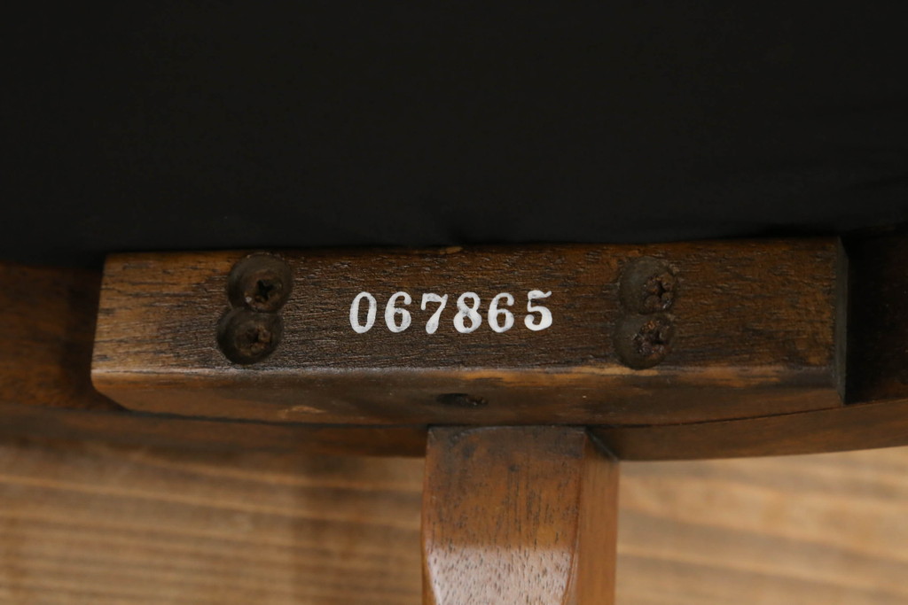 中古　DREXEL HERITAGE(ドレクセルヘリテイジ)　優雅なくつろぎの時間を演出するラウンジチェア2脚セット(アームチェア、ケインバックチェア、ラタン、籐、椅子、イス)(R-067488)
