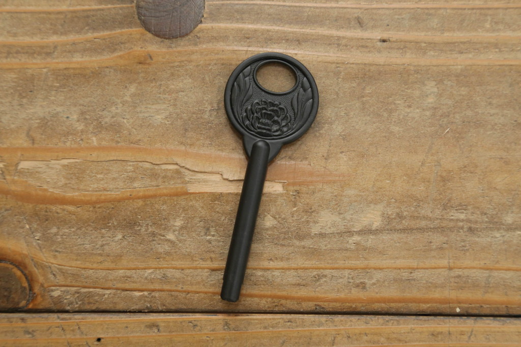 中古 美品 国産 2way 小引き出しとしても使える重厚金具びっしり