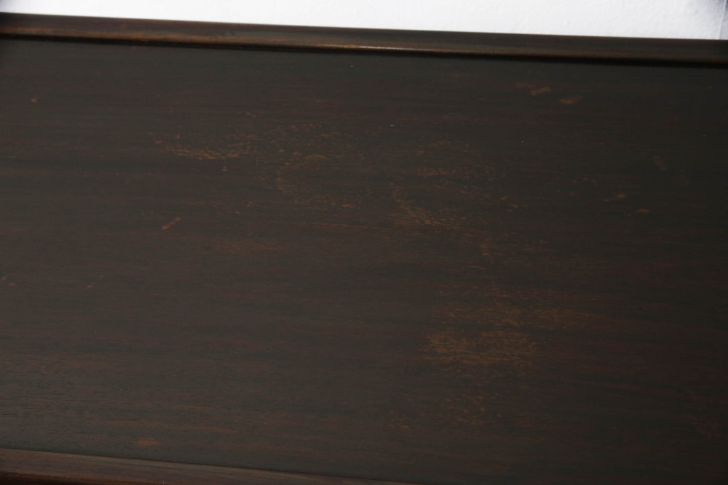和製ビンテージ　国産　唐木指物　総紫檀(シタン)材　総漆塗り　上品な佇まいが魅力の茶棚(茶箪笥、飾り棚、違い棚、戸棚、ヴィンテージ)(R-065971)