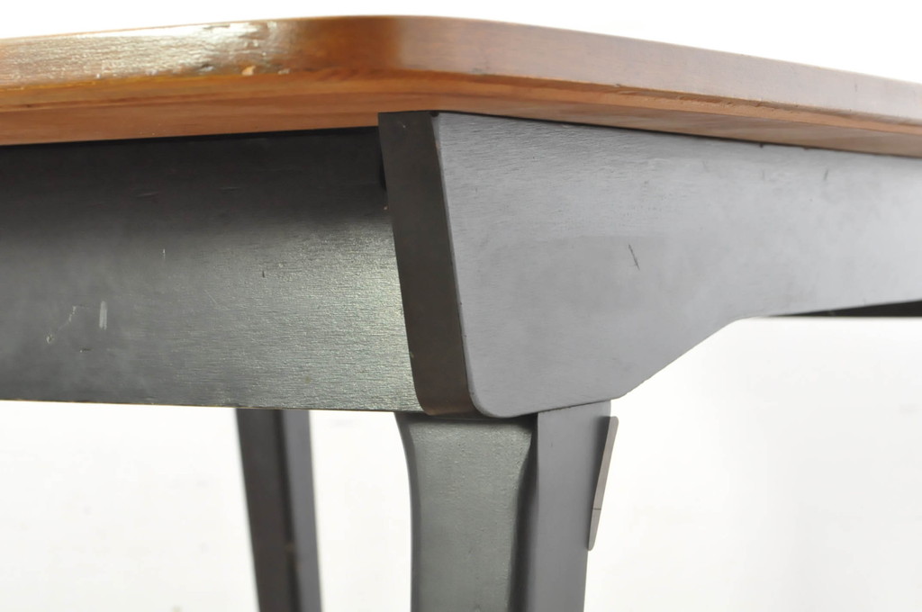 イギリスビンテージ　チーク材　小振りなサイズが使いやすい!!洗練されたデザインのダイニングテーブル(2人掛け、4人掛け、エクステンションテーブル、拡張式テーブル、食卓、英国、ヴィンテージ)(R-065821)